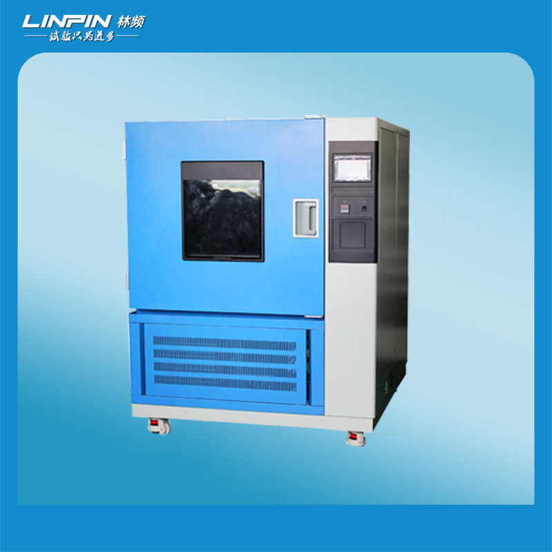 <b>工業(yè)產(chǎn)品耐候性能檢測依賴風(fēng)冷氙燈老化試驗箱</b>